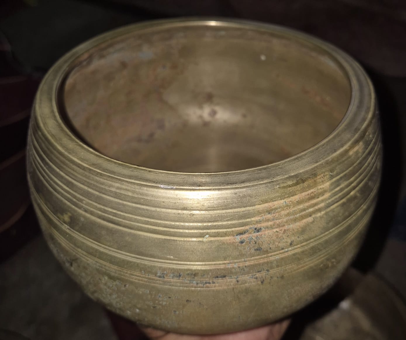 Antique singingbowl 