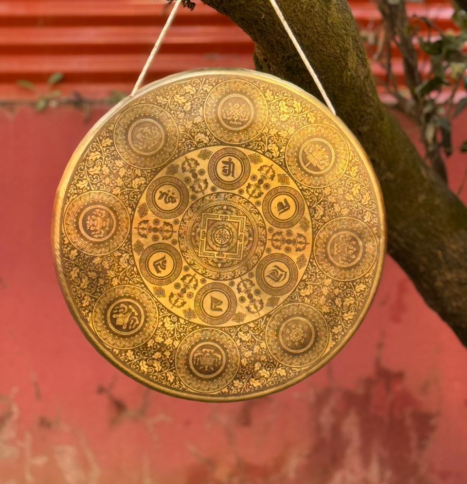 The Sacred Harmony of Thangka Art and Gong: Visual and Sound Healing from the Himalayas